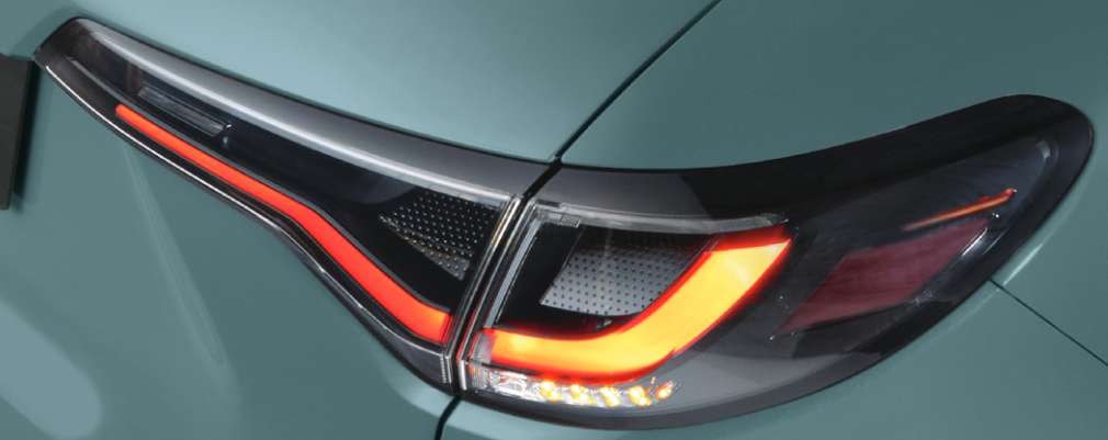 ZR-V — FAROS TRASEROS LED